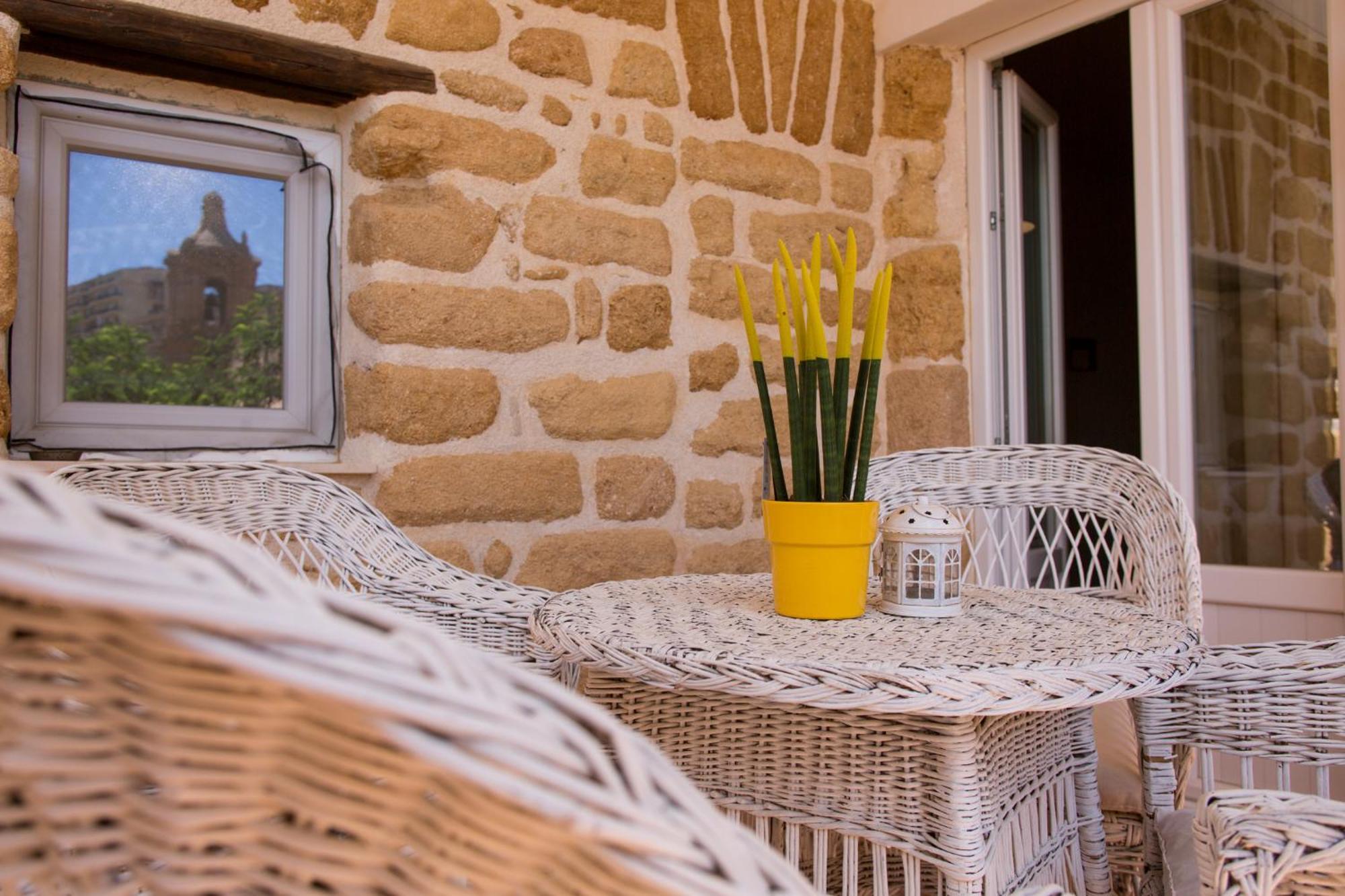 La Casa Di Nini Hotel Agrigento Luaran gambar